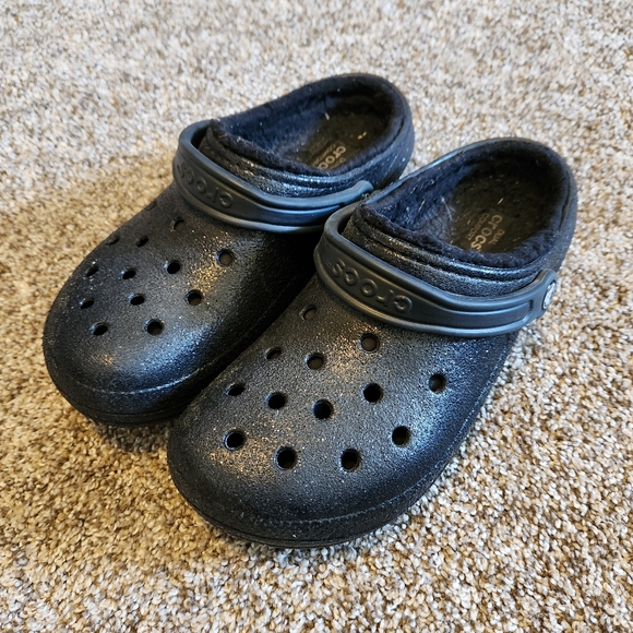 Crocs Black Classic Glitter Lined Clog - Picture 1 of 7